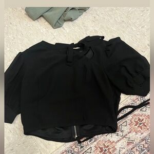 Lulu’s Elegant Black Women's Crop Top